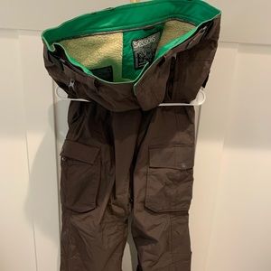 Sessions snowboard or ski pants
